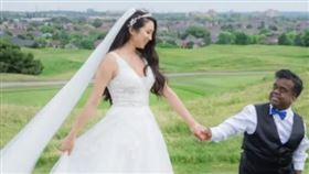 蒂莫西透過先與心儀對像成為朋友，最後自然升格為戀人，共同的價值觀讓他們最後甜蜜步入婚姻。（翻攝IG@anitawinglee）