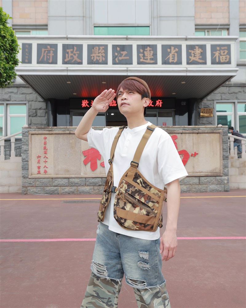 蔡阿嘎突宣布「踏上祖國福建省」。（圖／翻攝自臉書）