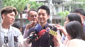 蔣萬安笑著認了自己不敢跟太太辯論（圖／翻攝畫面）