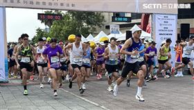 全台第一批「5000人跑上淡江大橋」！通車前「跨河路跑」18日下午3時熱鬧登場（圖／記者鍾釗榛攝影）