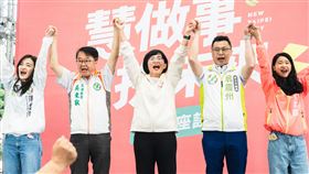 蘇巧慧、吳秉叡舉辦《慧做事 拚未來！新莊座談會》（圖／蘇巧慧辦公室提供） 