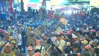 嫌追粉紅超跑途中落網　惡煞老大是吳明達