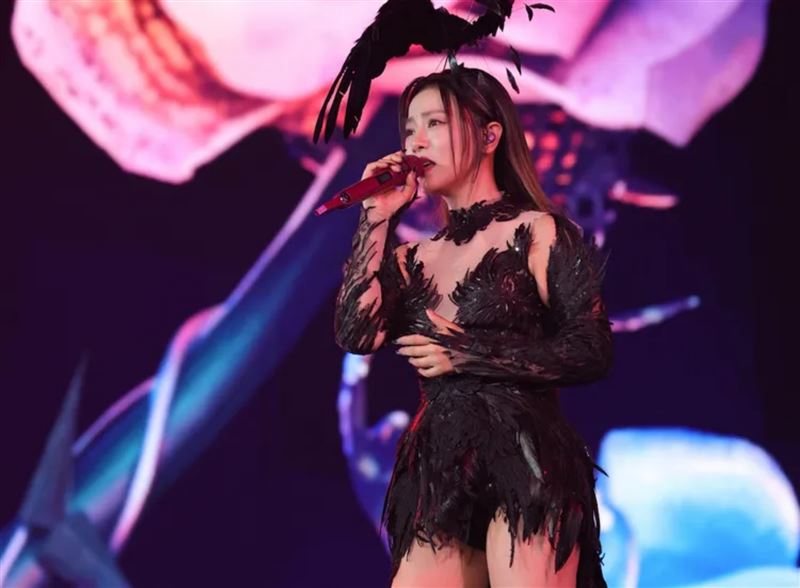 天后丁噹今（18日）晚間在高雄巨蛋「夜遊」演唱會。（圖／相信音樂提供）