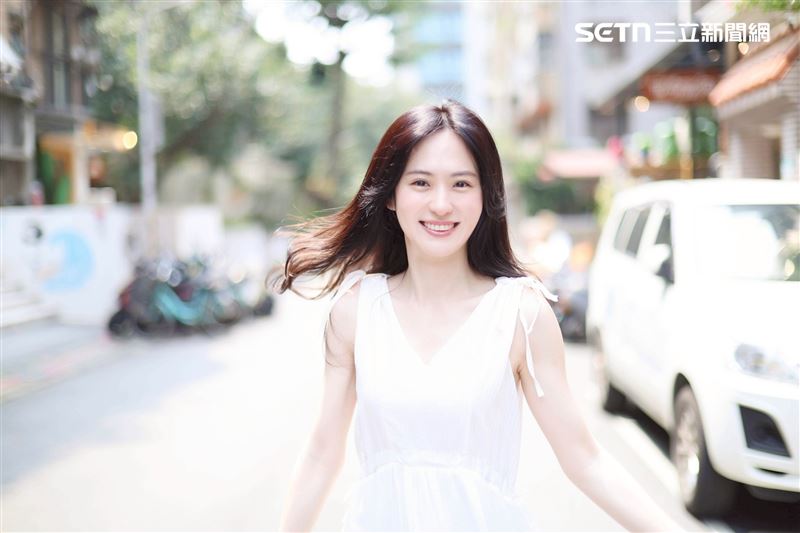 簡莉紋接受《三立新聞網》專訪。（圖／記者鄭孟晃攝影）