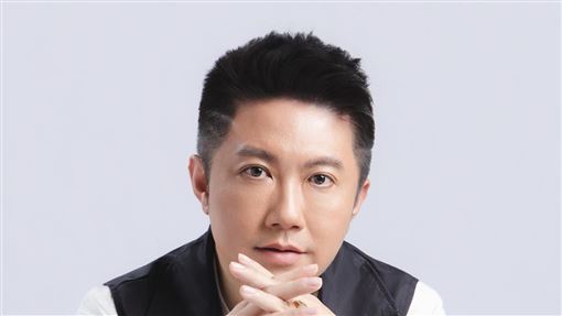 76歲老翁背債苦撐晚年　賓賓哥出手救援