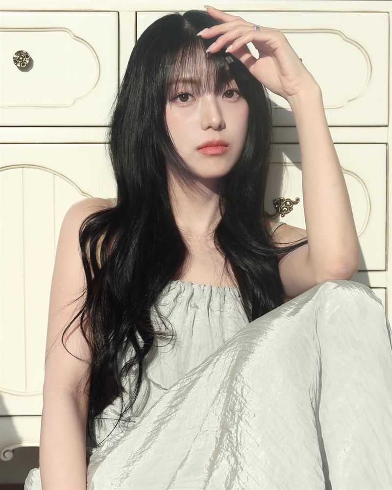 Jisoo親姐姐金智允（김지윤）。（圖／翻攝自IG @jiyyoon_s2）