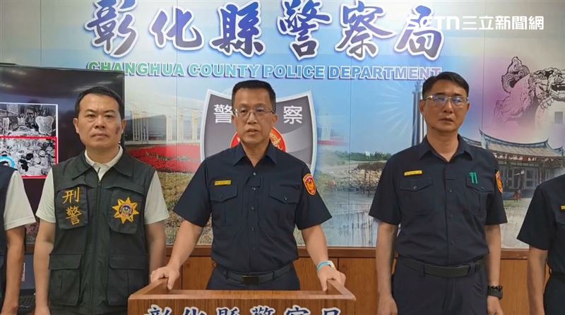 大甲媽遶境大亂鬥，3員警掛彩送醫，彰化縣警局局長陳世煌親上火線說明。（圖／翻攝畫面）