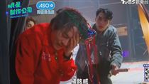 楊銘威出事了！遭拉炮誤傷「痛苦畫面」曝