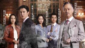 謝君豪和吳慷仁在《寒戰1994》中有精彩對手戲。（圖／華映娛樂提供） 