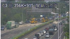 車禍,爆胎,磁磚黏著劑,聯結車