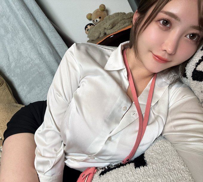 日本寫真女星天月愛考上「宅地建物取引士」。（圖／翻攝自X）