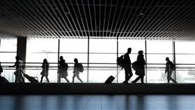 ▲入境仍有許多規範須注意，像是簽證與行程是否一致，都是海關關注的重點。（圖／翻攝自Pixabay） 