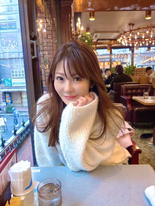 小澤菜穗外型亮眼。（圖／翻攝自X平台 @Ozawa__Naho）