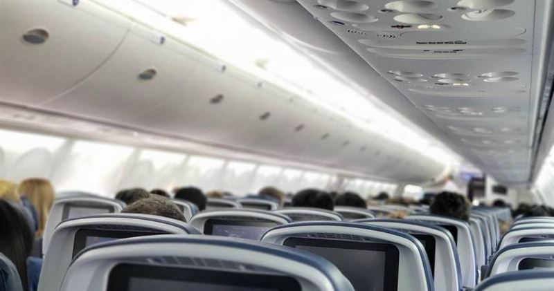 美國航空再陷「超賣趕客」爭議。（示意圖／Pixabay）