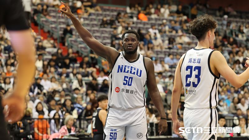 UBA男子組冠軍賽，政治大學外籍生波波卡。（圖／記者劉彥池攝影）