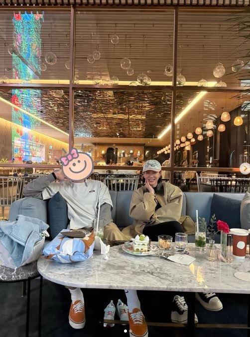 孫藝真放閃照出自3歲兒子之手。（圖／翻攝自IG）