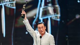 梁家輝憑藉電影《捕風追影》，成功奪下本屆金像獎男主角。（圖／翻攝自香港電影金像獎臉書）