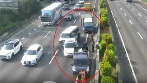 新／上班注意！國道6車追撞…占2道堵6km
