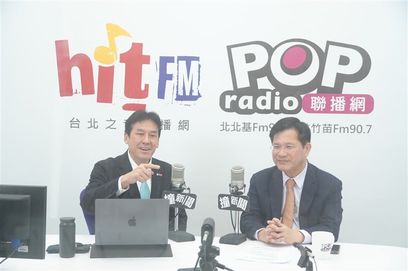 林佳龍接受專訪回應鄭麗文訪中申請台灣民主基金會補助（圖／《POP撞新聞》提供）