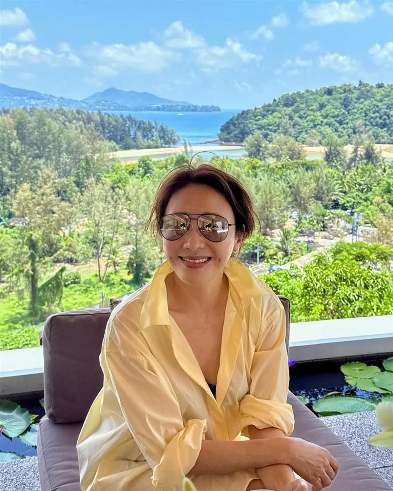 黎姿現年54歲，不過外貌依舊凍齡。（圖／翻攝自IG@gigilai_official）