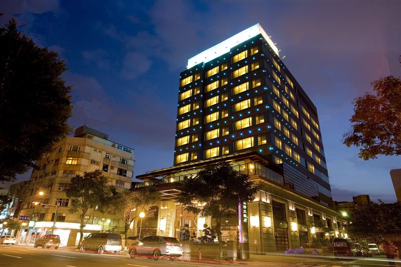 福容台北一館租約到期，感謝回饋六月底前桌菜買五送一。（圖／福容大飯店提供）