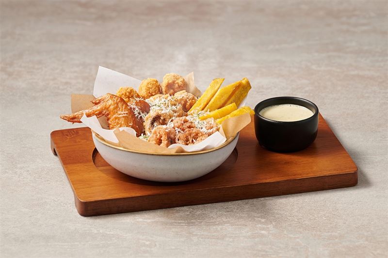 酥炸海陸拼盤。（圖／品牌業者提供）