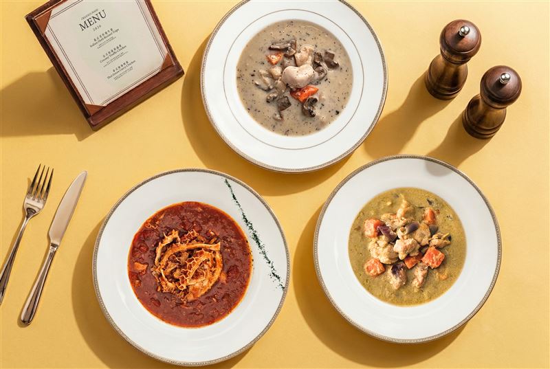 「泰式綠咖哩雞」、「義式香料燉牛肚」、「法式松露奶油燉雞」，三款異國風味料理一次到位，協助業者快速延伸菜單，兼顧效率與品質。（圖／品牌業者提供）