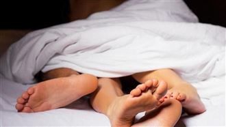 懷疑老婆出軌！男子深夜割喉雙胞胎女兒