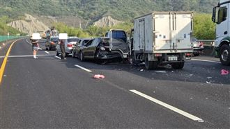 崩潰！中寮隧道連環撞　回堵3公里