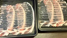 日本網友分享連鎖火鍋店豬肉片薄如蟬翼、幾乎呈現透明狀，照片吸引逾2700萬人觀看。（圖／翻攝自X，@MiamiaWaltz）