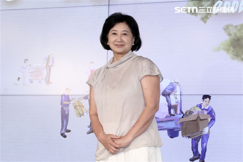 蘇明明陪伴丈夫萬仁復健長達4年。（圖／記者鄭孟晃攝影）