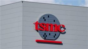 晶圓代工巨頭台積電，被法人點名為半導體產業成長的驅動引擎。（圖／翻攝自X平台 @MarioNawfal）