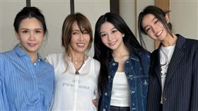 邱淑貞（左起）工藤靜香、沈月、木村光希世紀大同框，堪稱經典。（圖／翻攝自IG＠yuetyuetxx）