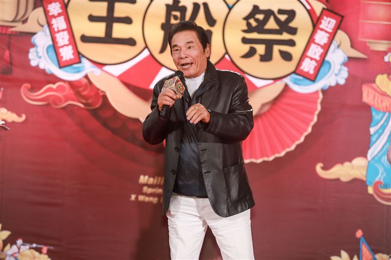 雷洪緊急開刀。（圖／民視提供）