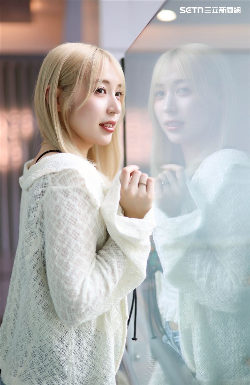 茉ひるMahiru透露，寫歌時通常會從親身經歷出發。（圖／記者鄭孟晃攝影）