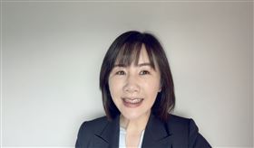 蕭景田喊話「要把父母的話當作一回事」，謝衣鳯回應「爭取黨內提名縣長的決心沒有改變」。（圖／謝衣鳯提供） 