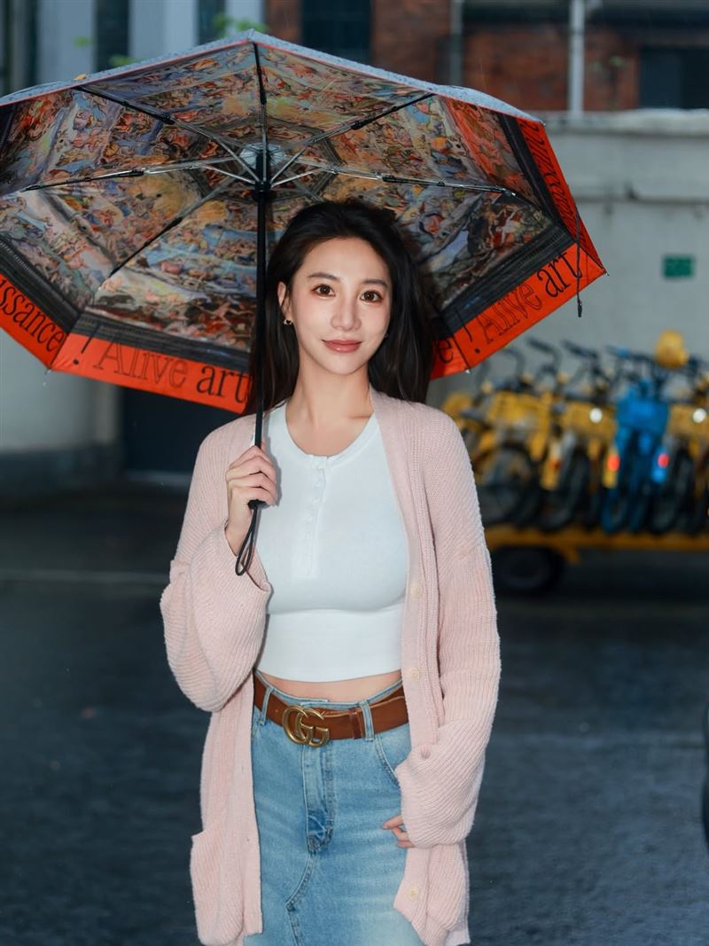 林采緹當媽後身材依舊火辣。（圖／翻攝自林采緹IG）