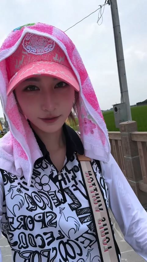 曾莞婷現蹤大甲媽祖遶境隊伍。（圖／翻攝自曾莞婷IG）