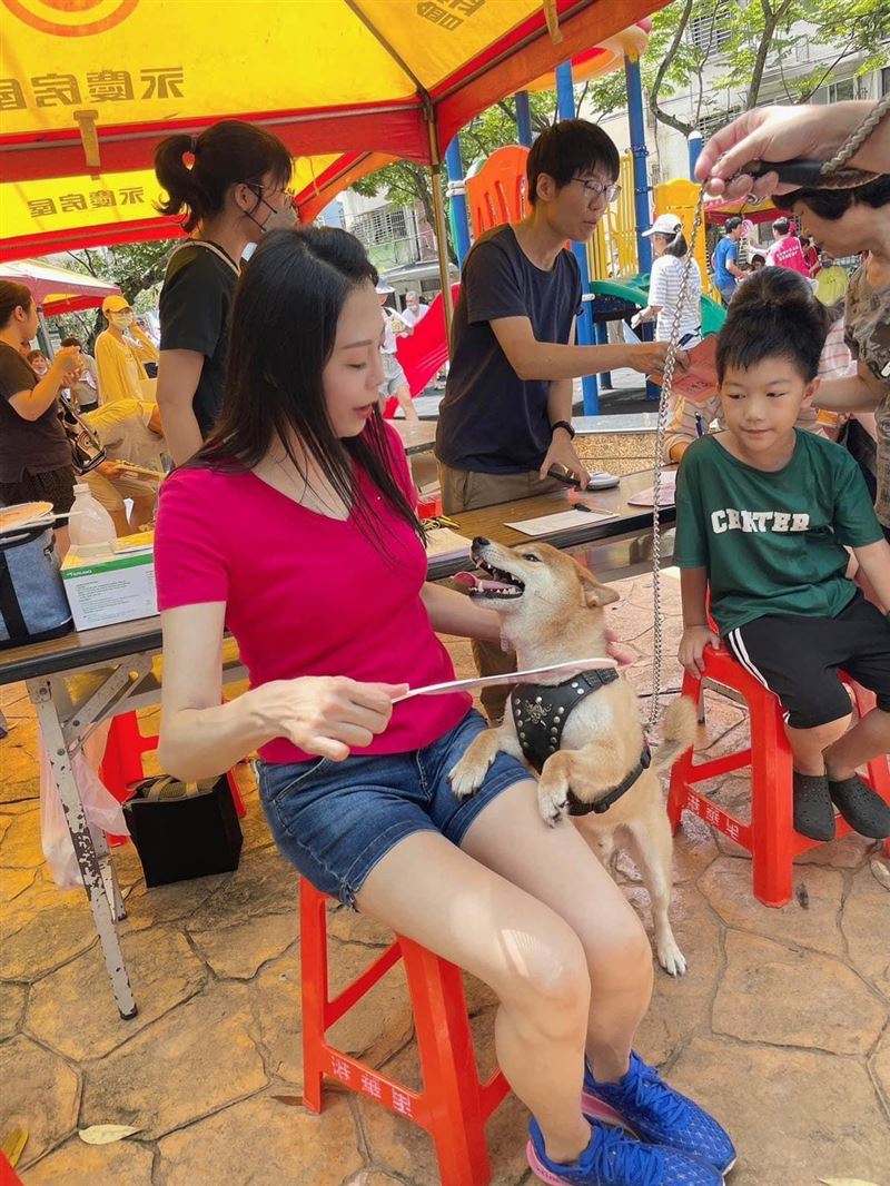 針對台北市多雨、炎熱的氣候特性，闕枚莎催生台北首座「室內寵物公園」。（圖／闕枚莎提供）