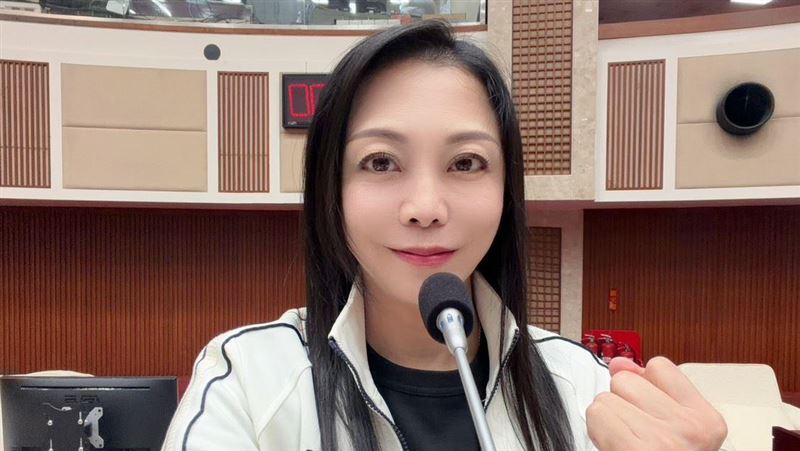 闕枚莎推寵物長照　催生北市室內寵物公園