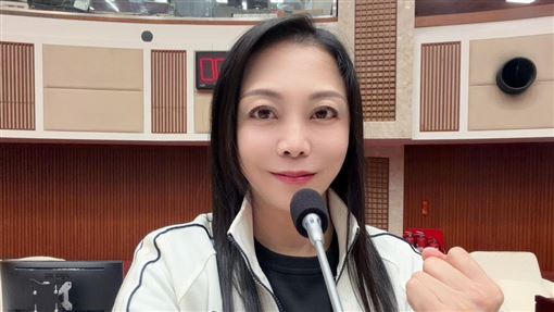 闕枚莎推寵物長照　催生北市室內寵物公園