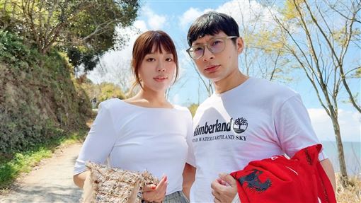 逸祥偷看辣妹失神摔車　嬌妻探班全程目睹