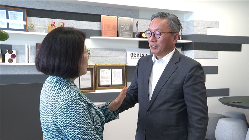 台灣世界第一！電通集團攜手衛星公會奪全球首張【電視廣告投放碳足跡證書》。（圖／三立新聞）