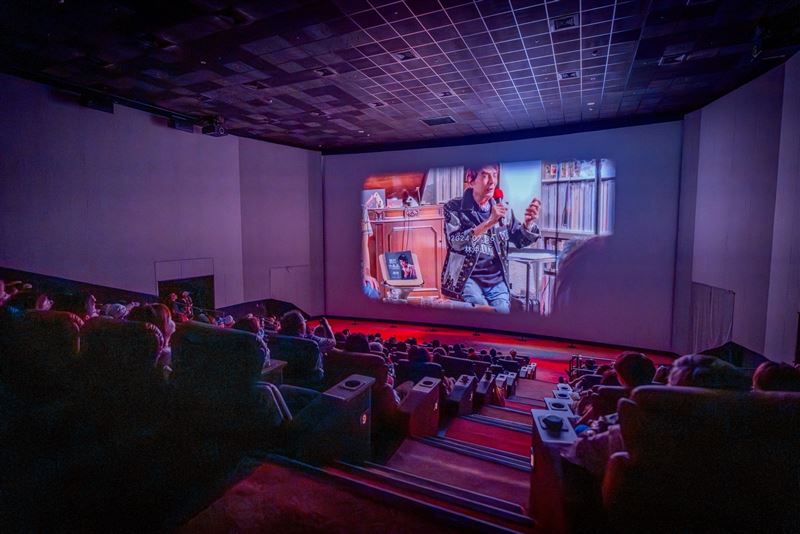 林凱文包場邀請親友觀賞《高雄有顆藍寶石》。（圖／林凱文提供）