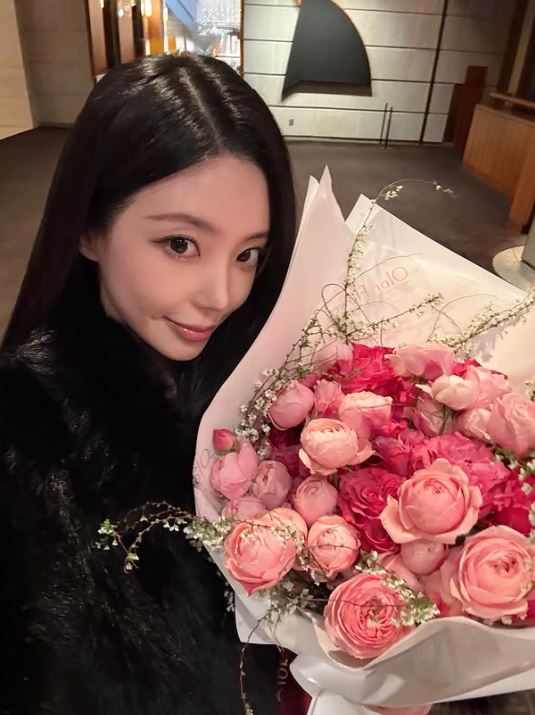 尹廈情宣布將結婚。（圖／翻攝自IG @hi__jjeong2）