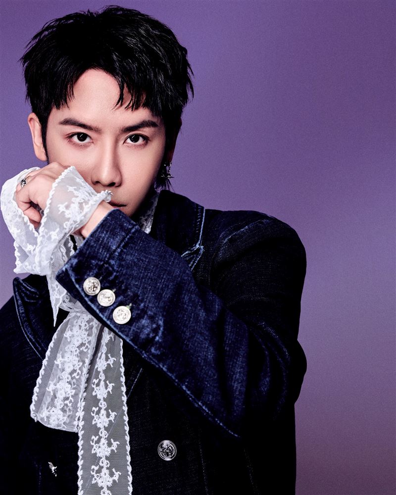 鼓鼓推出新歌〈原諒我離開〉，唱出分開的溫柔。（圖／相信音樂提供）