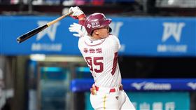 樂天桃猿一壘手李勛傑轟出代打逆轉3分砲。（圖／樂天桃猿提供）