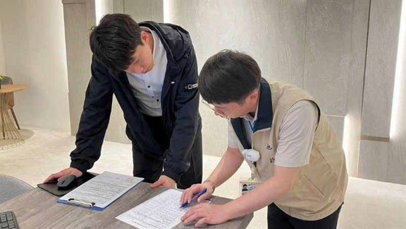 今年329檔期台北市預售屋稽查出爐，抽查9建案結果，多數建案皆符合規定合格，僅一案查樣品屋未經許可擅自使用，已依法裁處。（圖／台北地政局提供）