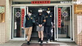 英國籍男子攜帶20公斤K他命闖關被查獲。（圖／翻攝畫面）