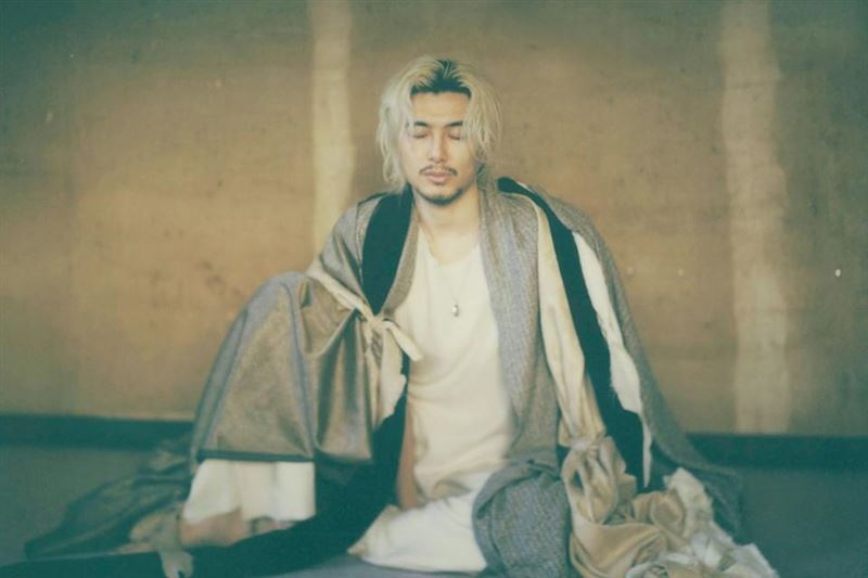 藤井風10月高雄場升級5萬人場地！無預警踢掉香港站 「理由不明」網猜禁日令。（圖／翻攝IG@fujiikaze）